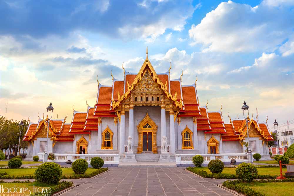 Chùa Cẩm Thạch trong tour du lịch Thái Lan