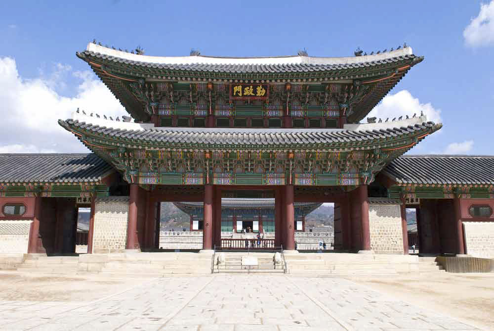  cung-dien-gyeongbokgungdu-lich-han-quoc