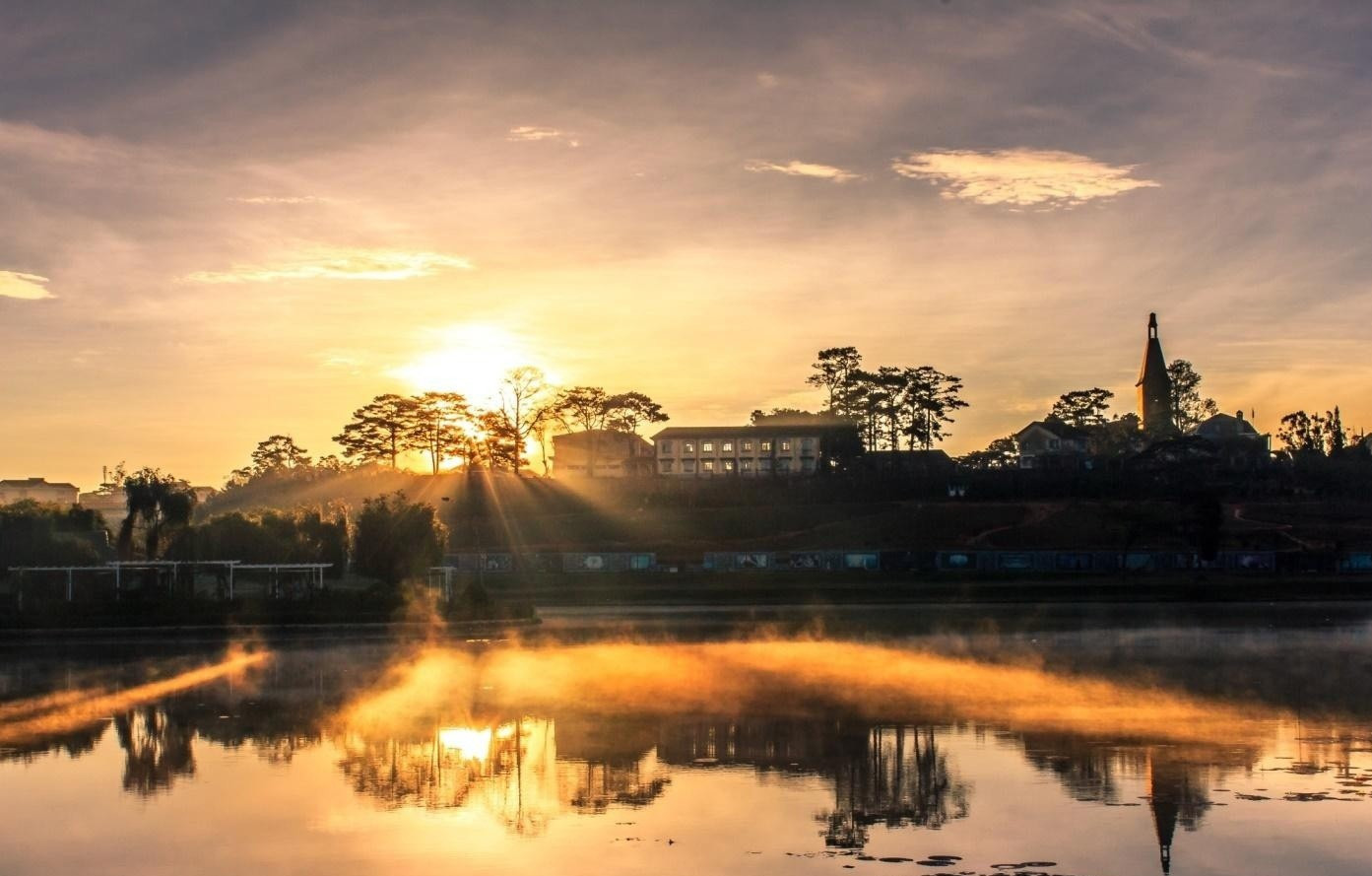 da-lat-lot-top-7-diem-ngam-binh-minh-dep-nhat-the-gioi