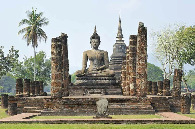 Chùa Wat Mahathat - Nơi lưu giữ nét đẹp tôn giáo của đất nước Thái Lan