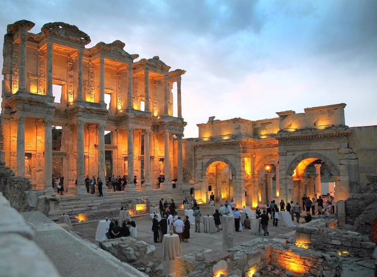 Ephesus – Thành phố cổ La Mã ấn tượng