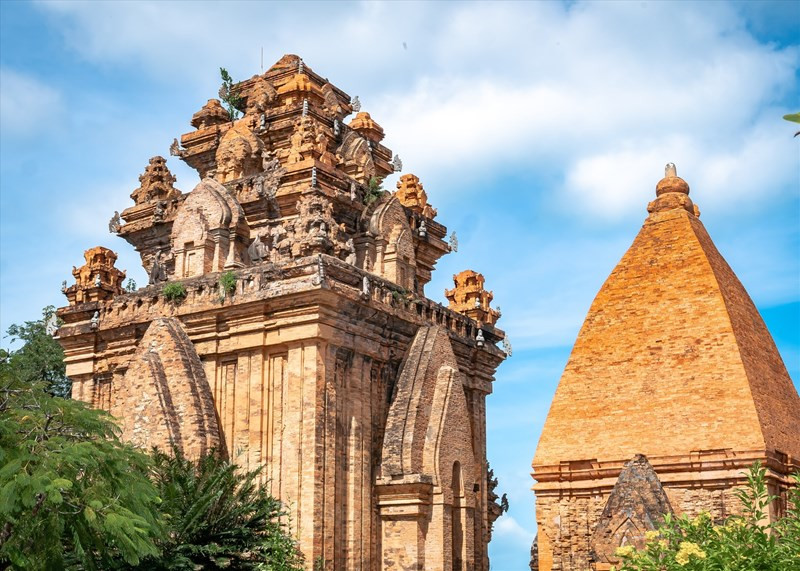 Tháp bà Ponagar Tháp bà Ponagar