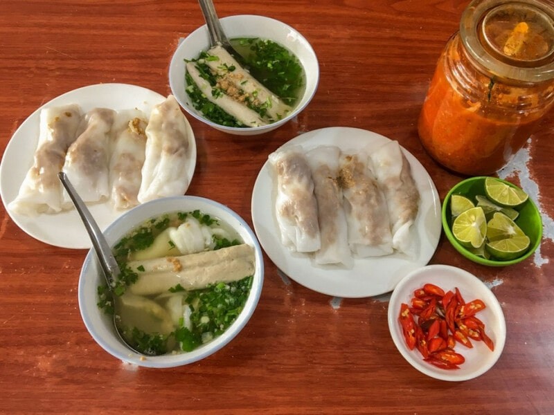 Bánh cuốn Tày