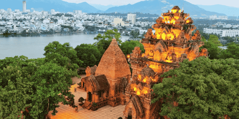 Tháp Bà Ponagar Tháp Bà Ponagar