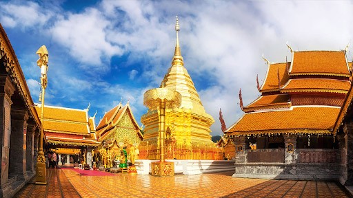 kinh nghiệm đi du lịch Thái Lan theo tour, tham quan chùa phật ngọc