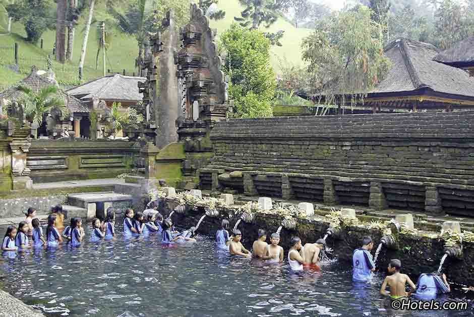 Đền Titha Empul - Kinh nghiệm du lịch Bali tự túc