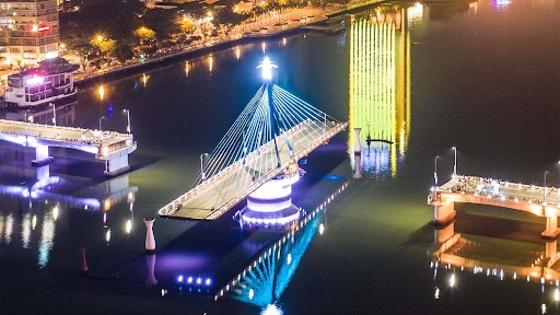 Cầu sông Hàn quay Đà Nẵng