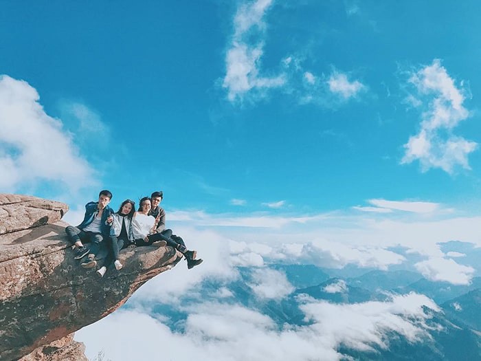 Vẻ đẹp của thiên nhiên mây gió tại đỉnh Pha Luông