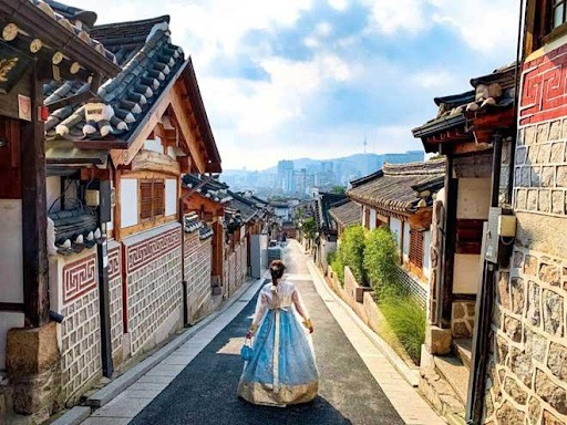 Đi du lịch Hàn Quốc cần bao nhiêu tiền - làng cổ Bukchon