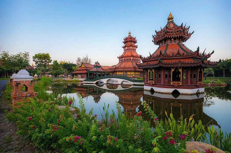 Vùng phía Nam Bảo tàng Samut Prakan Ancient City