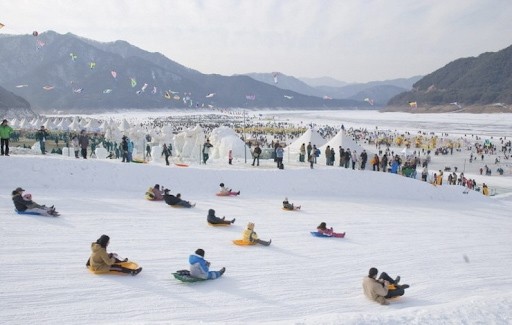 Lễ hội sông băng Hwacheon Sancheneo