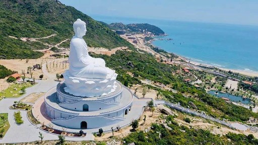 Khám phá những địa điểm du lịch ở Quy Nhơn Bình Định không thể bỏ qua chùa Ông Núi