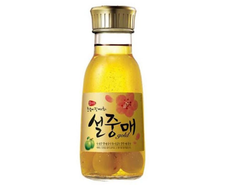 Rượu mơ vảy vàng, một loại rượu Hàn Quốc nổi tiếng