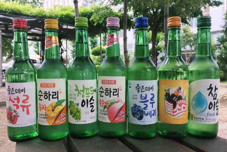 Soju trái cây - một trong những loại rượu Hàn Quốc thơm ngon, hấp dẫn nhất