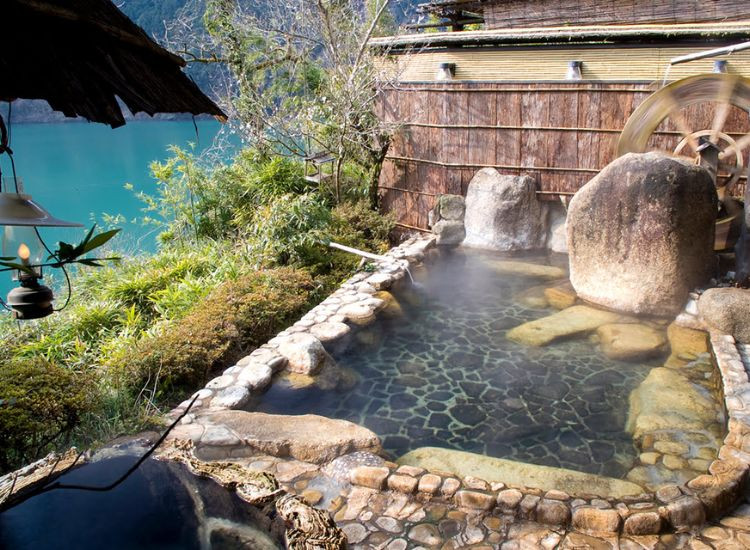 Tắm Onsen Nhật Bản 1