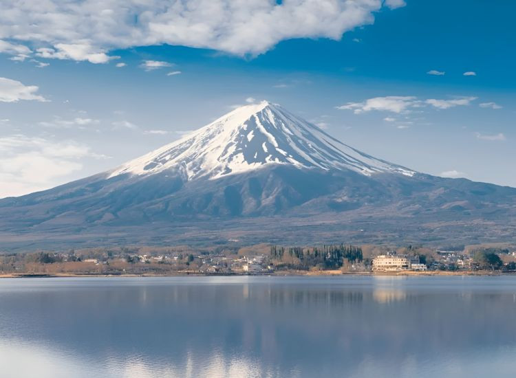 Vì sao luôn nằm trong “bucket list” của du khách Núi Phú Sĩ Nhật Bản 1