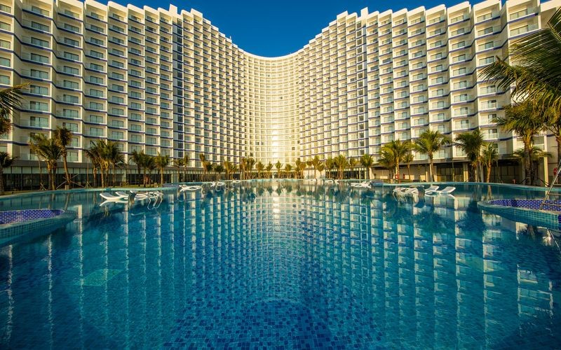 The Empyrean Cam Ranh Beach Resort Điểm Nghỉ Dưỡng Lý Tưởng Cho Tour Du Lịch Cuối Tuần(1) the-empyrean-cam-ranh-beach-resort-diem-nghi-duong-ly-tuong-cho-tour-du-lich-cuoi-tuan(1)