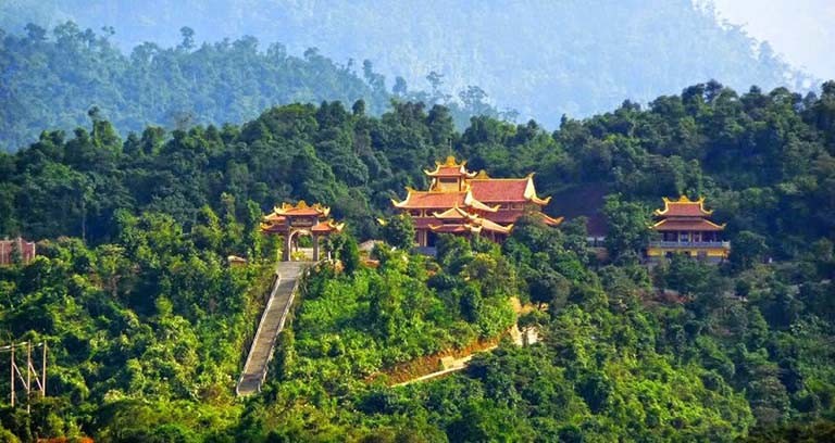 Thiền viện trúc lâm Bạch Mã - khu du lịch sinh thái ở Huế khiến bạn quên lối về 