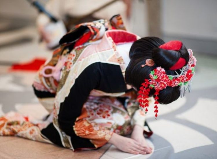 Văn hóa cúi chào 3