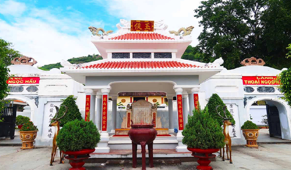 [TOUR DU LỊCH TẾT 2026] HÀNH HƯƠNG CHÂU ĐỐC - MIẾU BÀ CHÚA XỨ - NÚI CẤM 1N1D