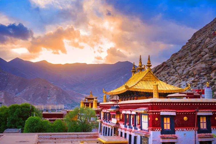 Giá tour Tây Tạng Giá tour Tây Tạng