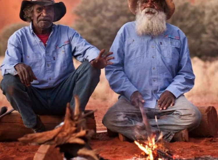 Khám phá văn hóa thổ dân bản địa tại Uluru Trải nghiệm tìm hiểu văn hóa thổ dân bản địa tại vùng lõi Outback Úc