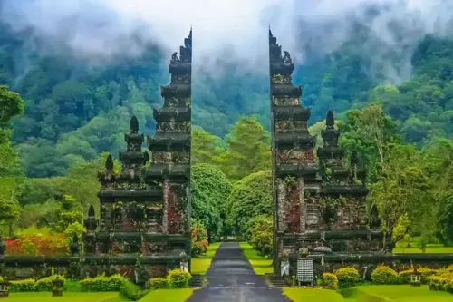 du lich bali cong troi lempuyang nusa penida ruong bac thang tegalalang bali swing
