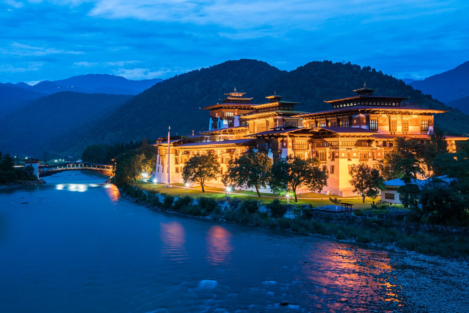 Đồ điện tử & Internet tại Bhutan, Wifi ở Bhutan, công nghệ Bhutan Đồ điện tử & Internet tại Bhutan, Wifi ở Bhutan, công nghệ Bhutan