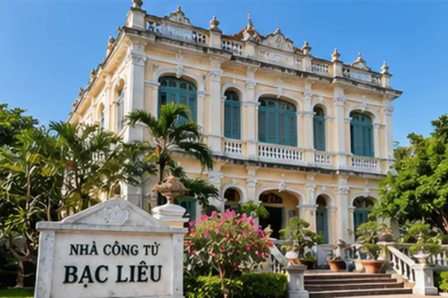 Minh họa kiến trúc cổ tại Nhà Công tử Bạc Liêu