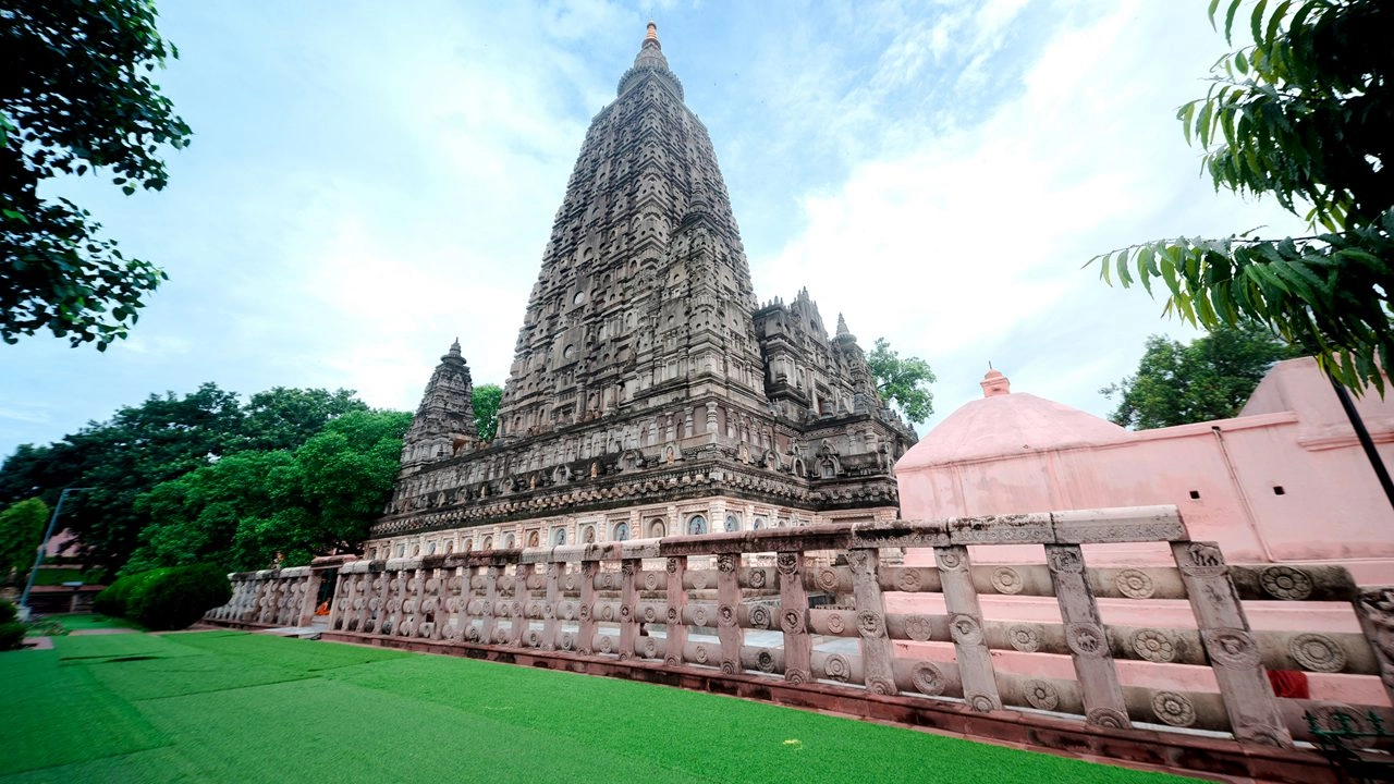 Mahabodhi Temple tại Bodh Gaya