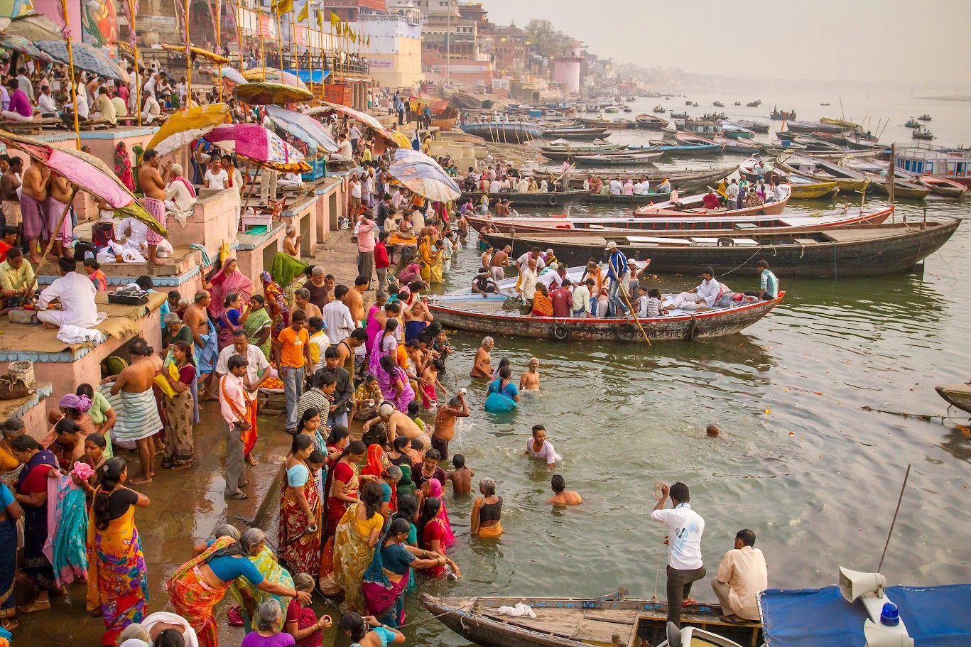 Khung cảnh sông Hằng tại Varanasi Ấn Độ
