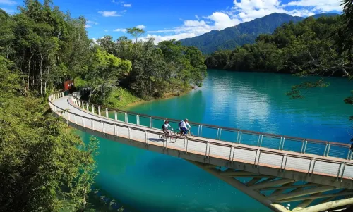 tour dai loan Hồ Nhật Nguyệt (Đài Trung) 2