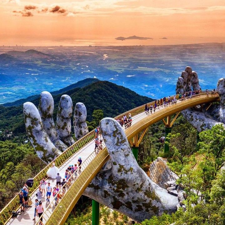 Cầu Vàng Bà Nà Hill