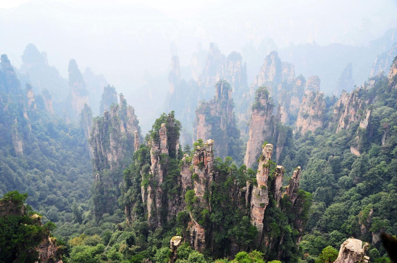 Tour du lịch Trung Quốc 6 ngày 5 đêm: Phượng Hoàng Cổ Trấn - Trương Gia Giới