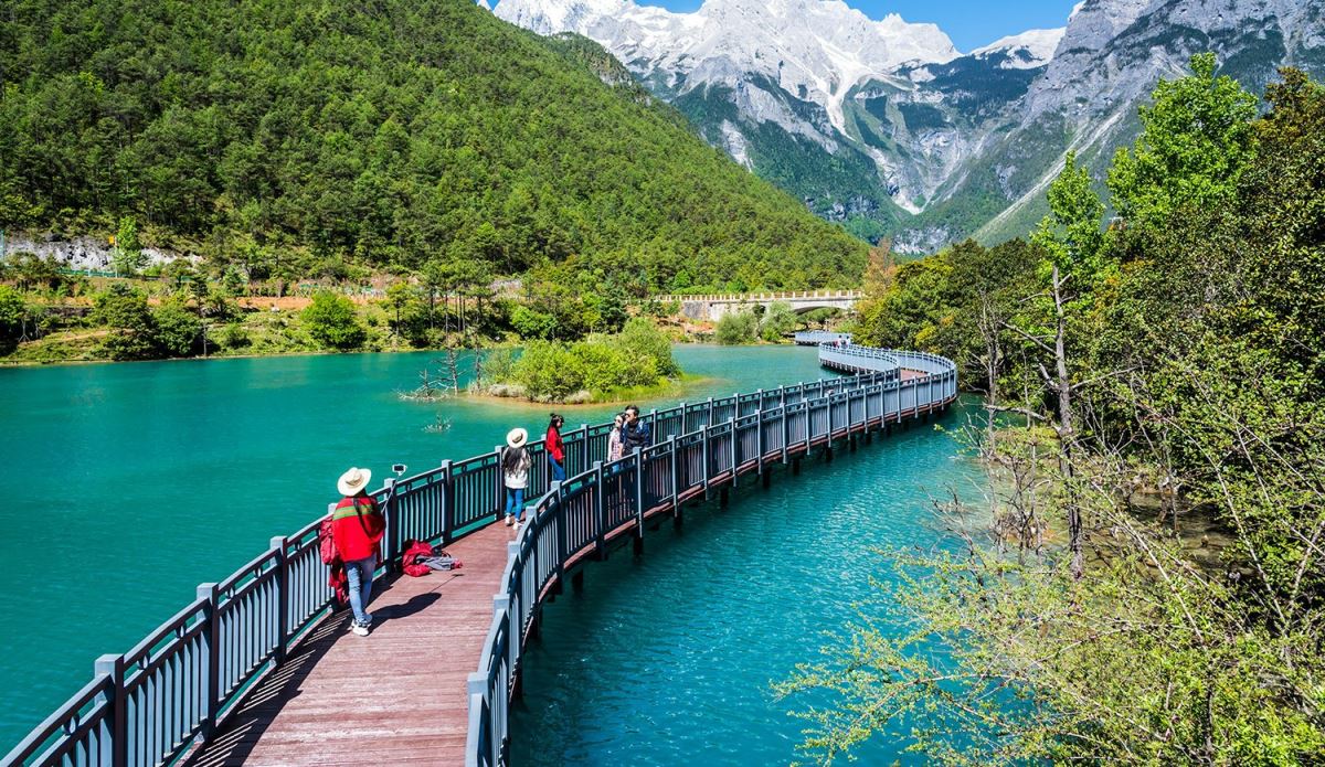 Bảng giá tour du lịch Trung Quốc trọn gói mới nhất năm nay: Đi đâu kinh tế nhất?