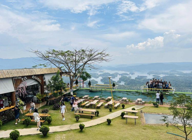 Review 5 Địa Điểm Lưu Trú Tà Đùng Đẹp Nhất 2026 3