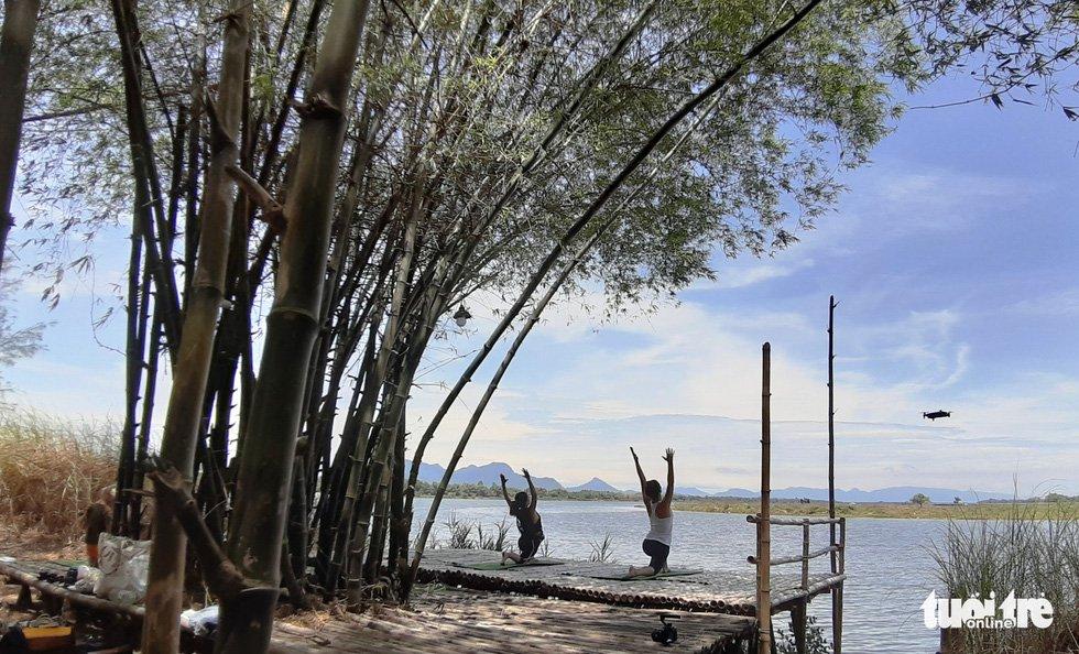 ‘Làng tre’ Triêm Tây mát rượi bên sông, cách Hội An chỉ 2km