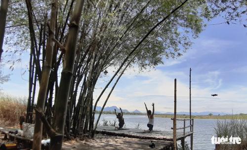 ‘Làng tre’ Triêm Tây mát rượi bên sông, cách Hội An chỉ 2km