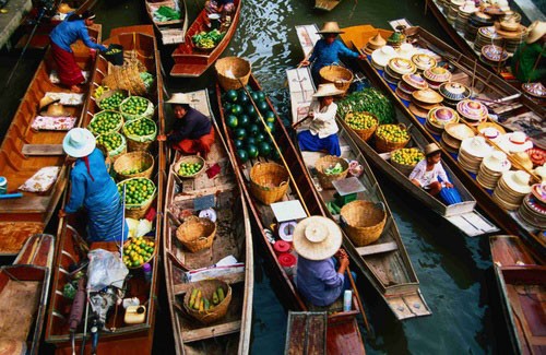 Vẻ đẹp chợ nổi Damnoen Saduak