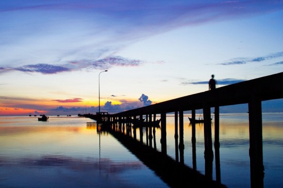 Khung cảnh hoàng hôn tại làng chài Hàm Ninh