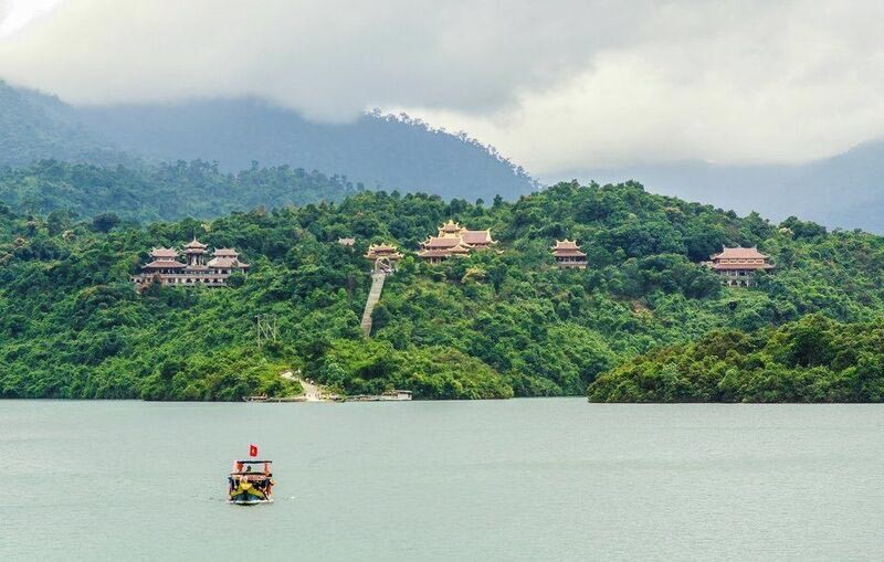 Vì sao Huế được gọi là thành phố du lịch