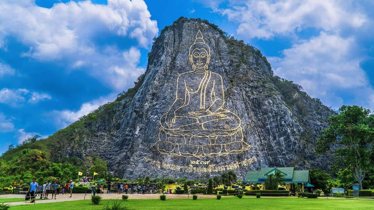 Núi Phật Vàng
