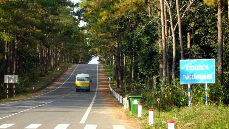 Di chuyển đến Măng Đen bằng xe buýt
