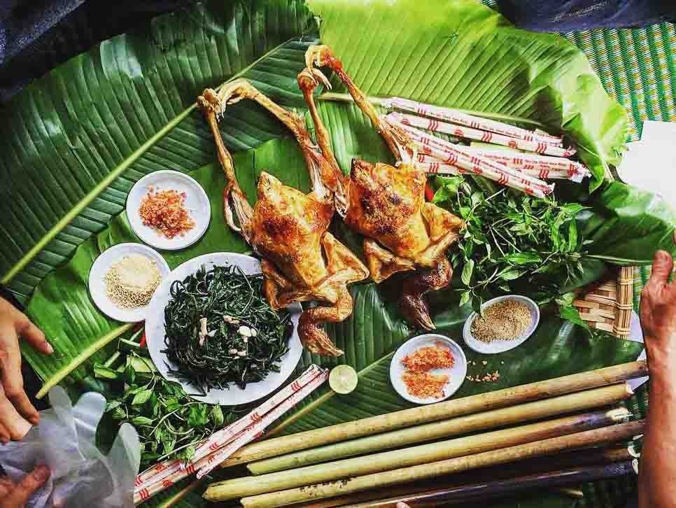 Gà nướng Măng Đen, đặc sản nên thưởng thức theo kinh nghiệm du lịch Măng Đen