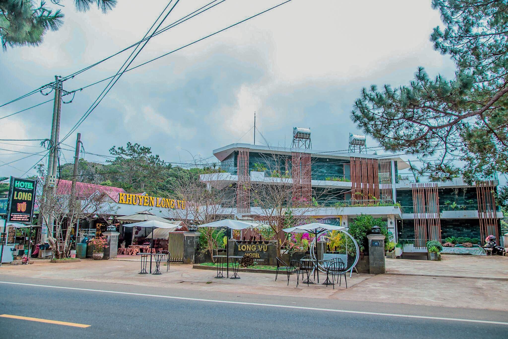 Review Long Vũ Hotel Măng Đen