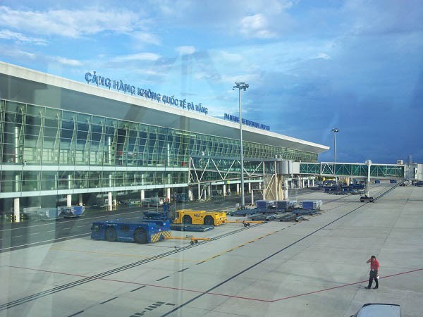 Đi xe bus Đà Nẵng Hội An từ sân bay