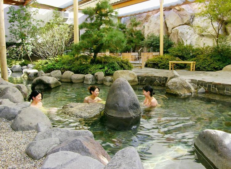Tắm Onsen Nhật Bản 1