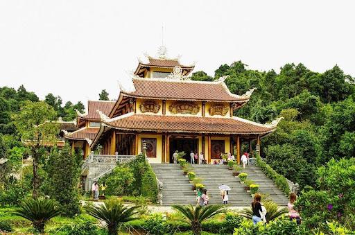 Review chuyến du lịch Thiền Viện Trúc Lâm Huế - nơi ước đến, chốn mong về