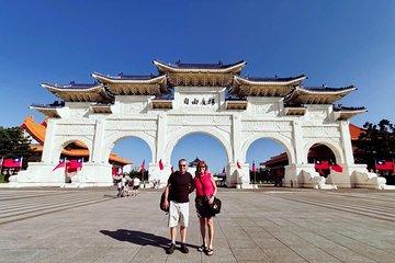 Người cao tuổi đi tour Đài Loan