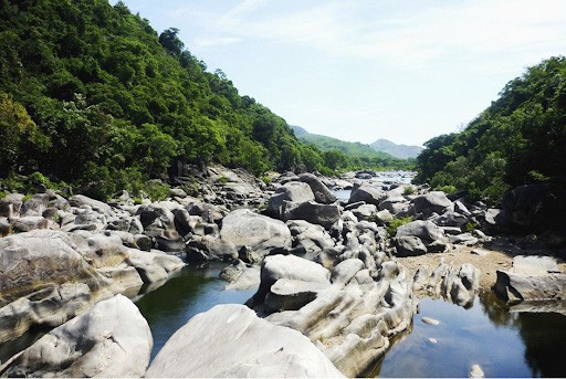 Vẻ đẹp của khu du lịch Hầm Hô Quy Nhơn